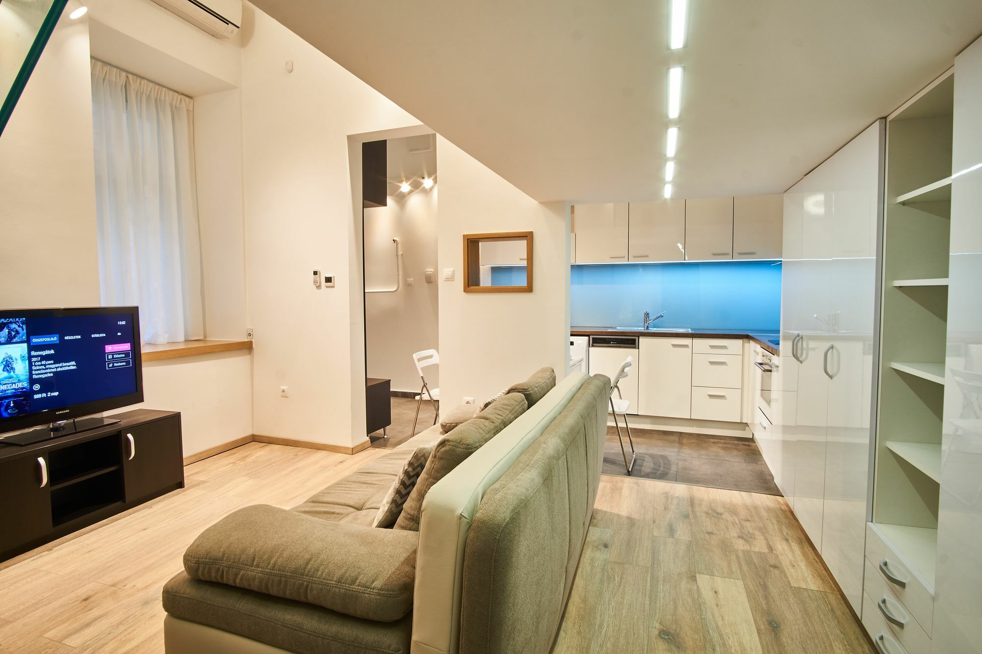 V27 Apartment | Hostaid Boedapest Buitenkant foto